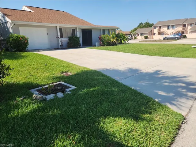 Front of Home with a 5+ car driveway