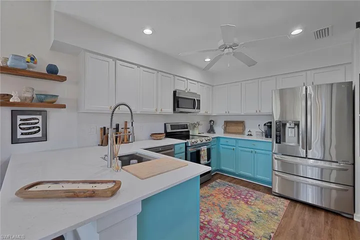7132  Timberland  CIR, Naples, FL 34109