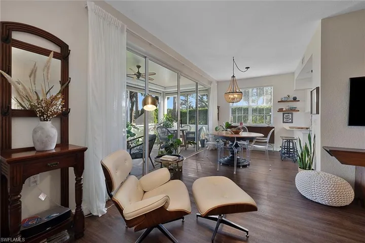7132  Timberland  CIR, Naples, FL 34109