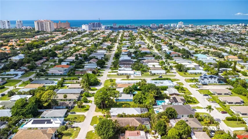Aerial view showing proximity to Vanderbilt Beach on the left and Wiggins state park to the right. Mercato is just minutes in the other direction.