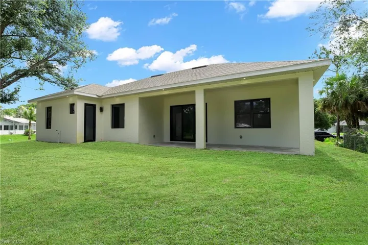 619 Sheldon Ave, Lehigh Acres, Florida 33936