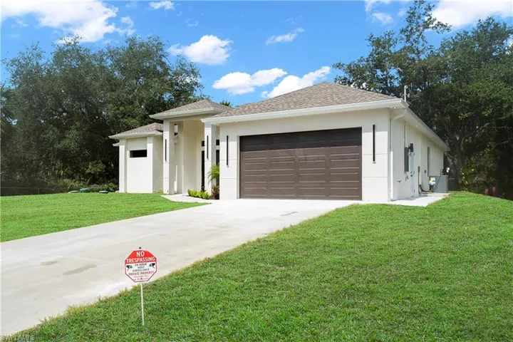619 Sheldon Ave, Lehigh Acres, Florida 33936