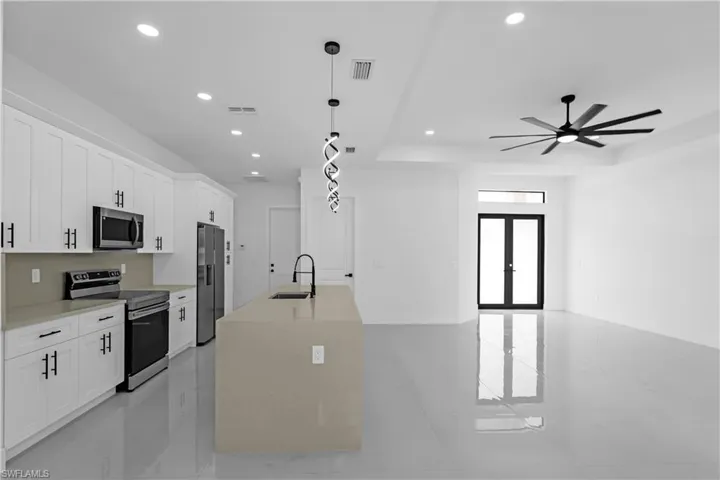 619 Sheldon Ave, Lehigh Acres, Florida 33936