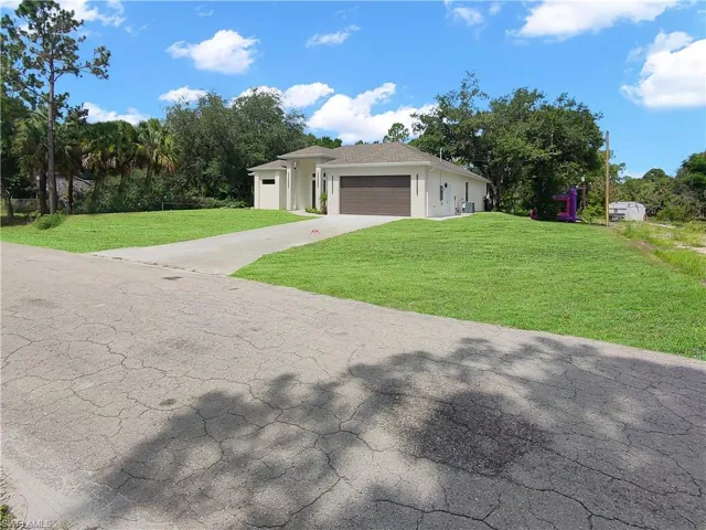 619 Sheldon Ave, Lehigh Acres, Florida 33936