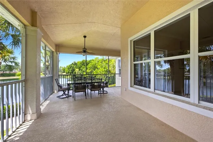 4825 Shinnecock Hills Ct 201, Naples, Florida 34112
