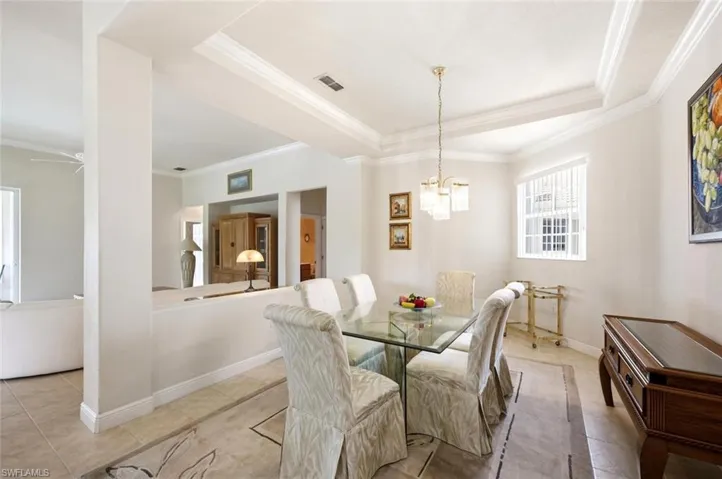 4825 Shinnecock Hills Ct 201, Naples, Florida 34112
