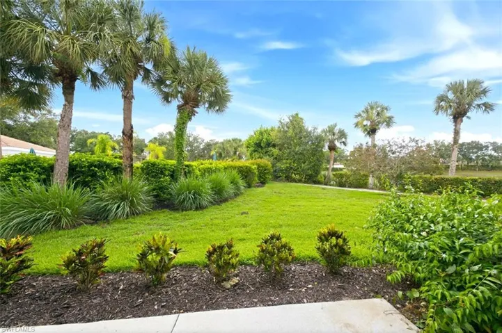 4825 Shinnecock Hills Ct 201, Naples, Florida 34112