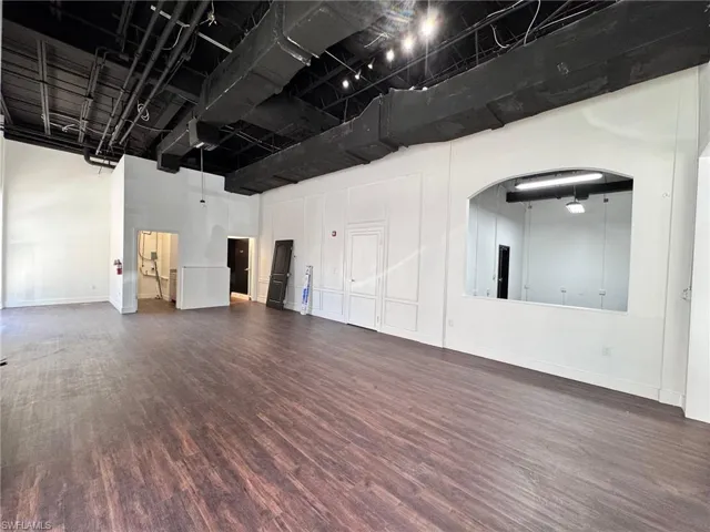 2400  1st  ST, Fort Myers, FL 33901