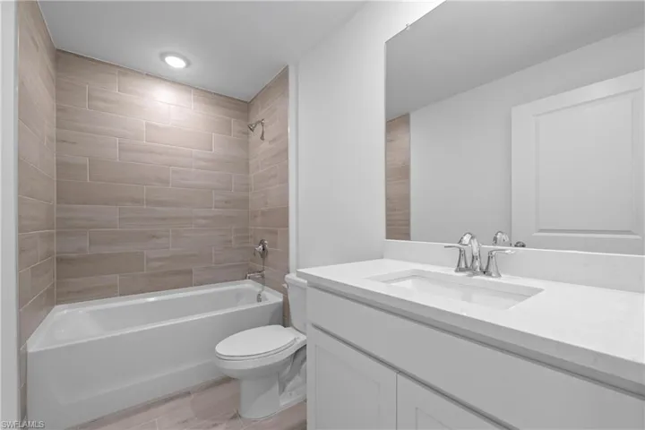 326 Ne 14th St, Cape Coral, Florida 33909