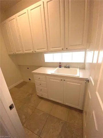 7617  Garibaldi  CT, Naples, FL 34114