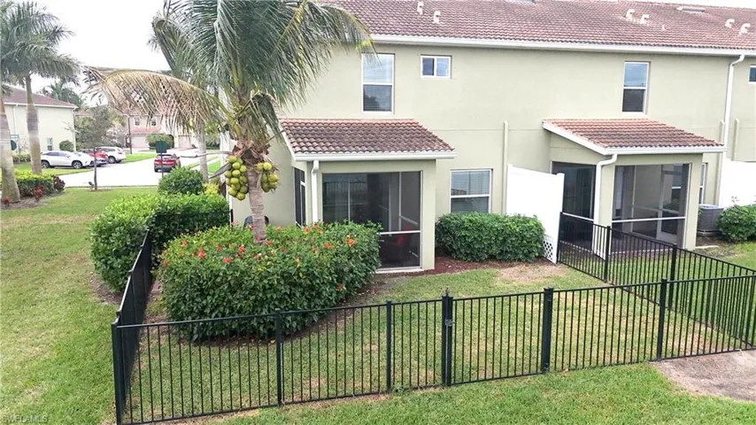 Pet friendly fenced yard