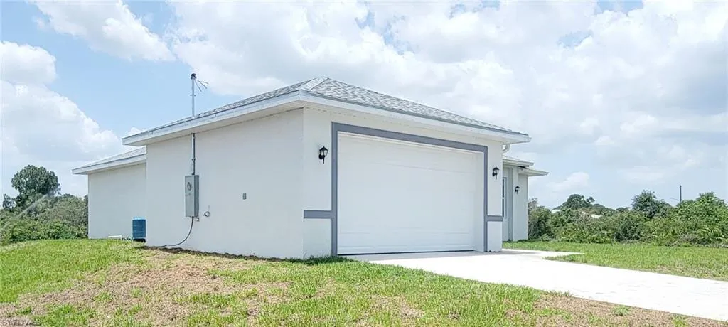 3009  73rd W ST, Lehigh Acres, FL 33971
