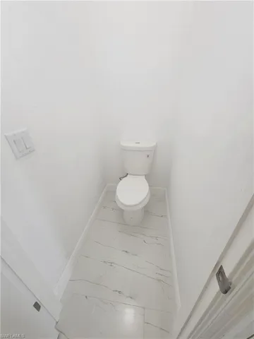 Master Private Toilet Room