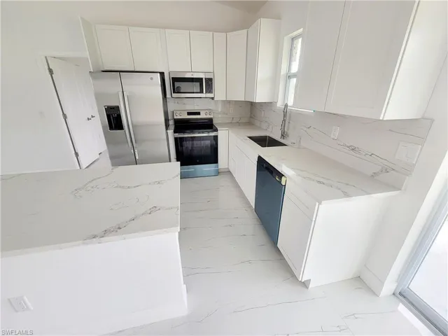 3009  73rd W ST, Lehigh Acres, FL 33971