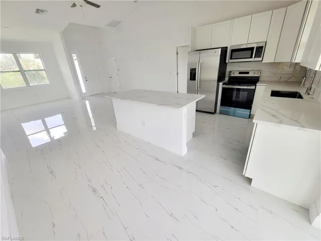 3009  73rd W ST, Lehigh Acres, FL 33971