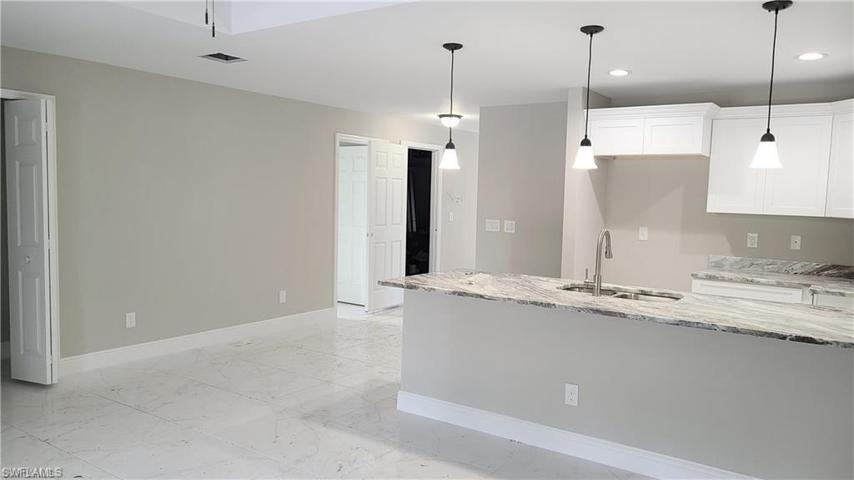 2805/2807  Gilbert S AVE, Lehigh Acres, FL 33973