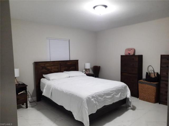 2805/2807  Gilbert S AVE, Lehigh Acres, FL 33973