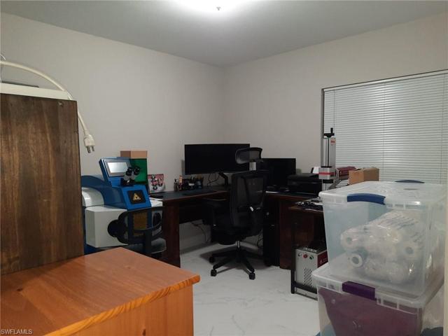 2805/2807  Gilbert S AVE, Lehigh Acres, FL 33973