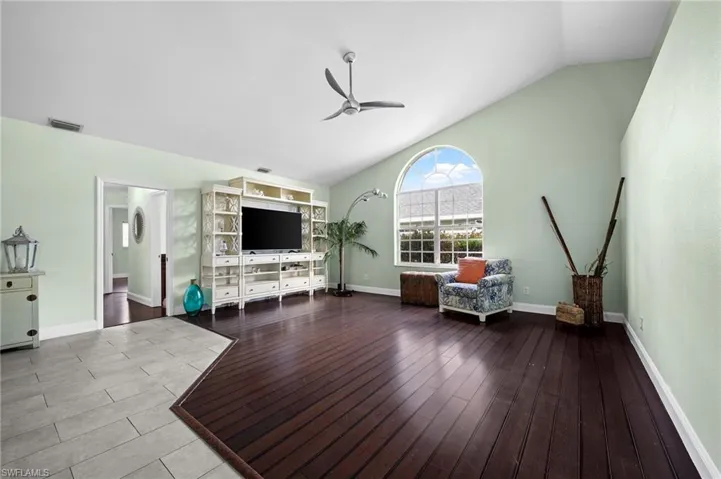2nd BIG living Room