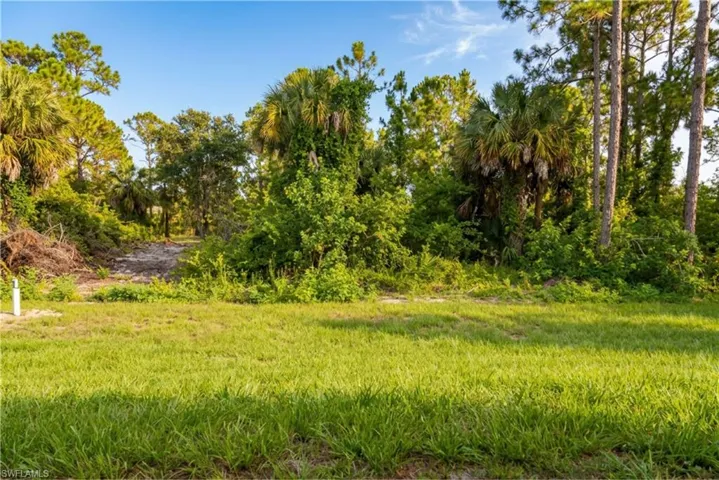 429 Gray Ave S, Lehigh Acres, Florida 33974