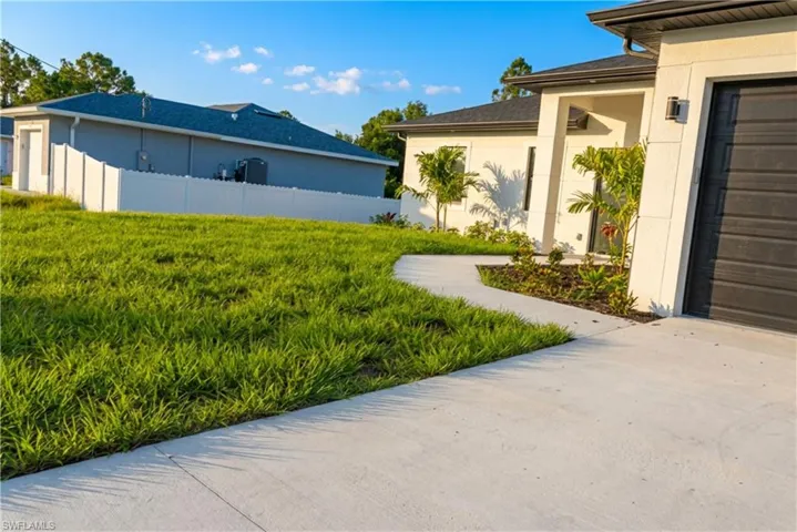 429 Gray Ave S, Lehigh Acres, Florida 33974
