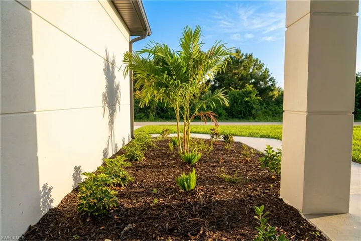 429 Gray Ave S, Lehigh Acres, Florida 33974