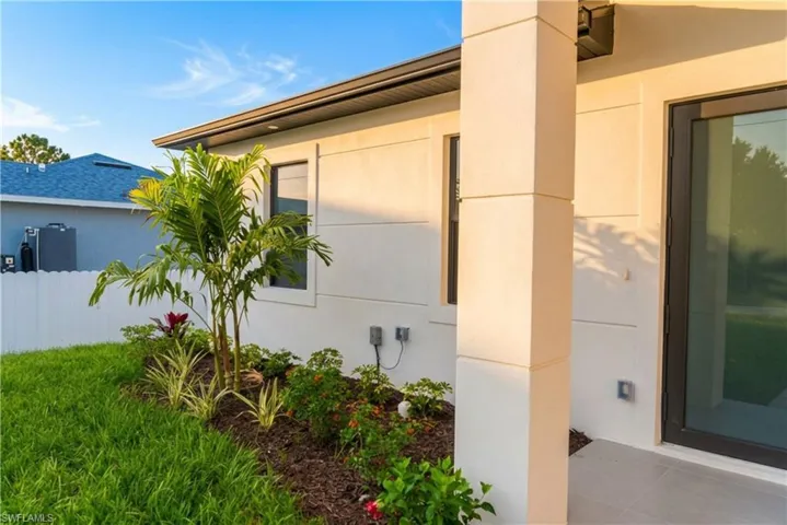 429 Gray Ave S, Lehigh Acres, Florida 33974