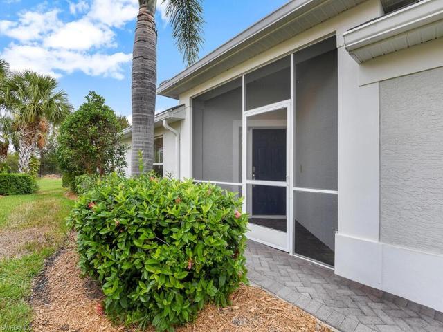 Screened-In Front Entry