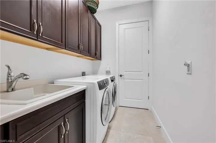 Laundry/Sink