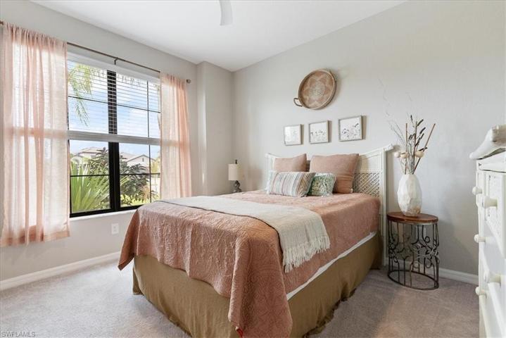 FRONT GUEST BEDROOM