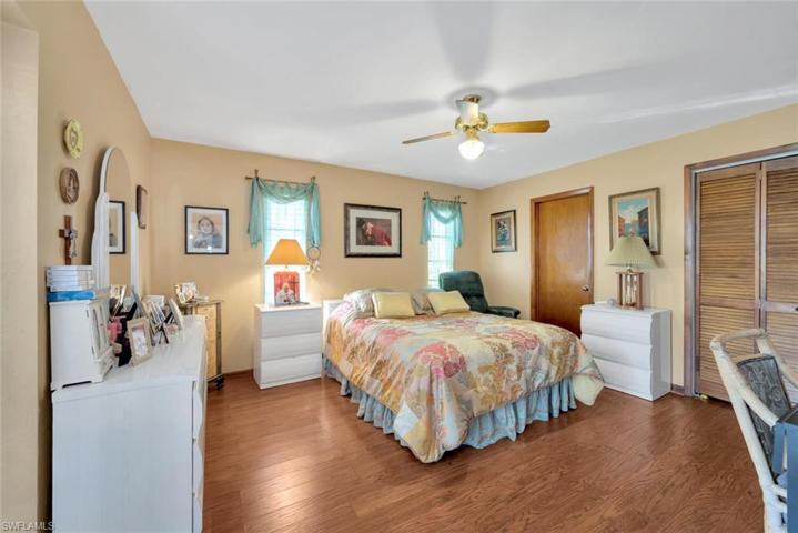 786 93rd AVE N, NAPLES FL 34108