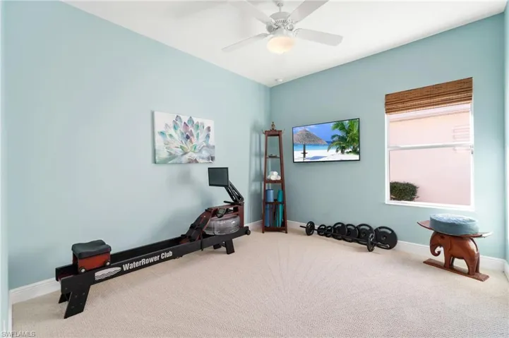 Being used as a gym but this can be the 3rd bedroom