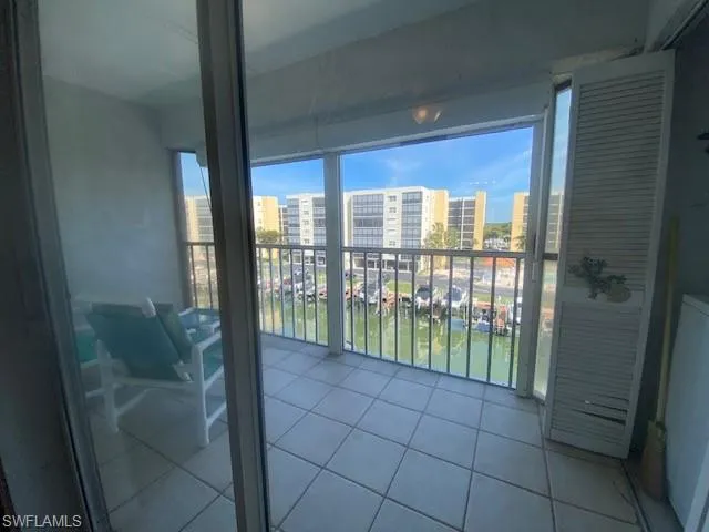 4521 Bay Beach Ln 324, Fort Myers Beach, Florida 33931