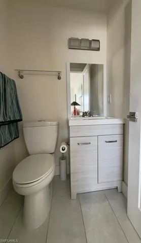 550  Broad S AVE, Naples, FL 34102