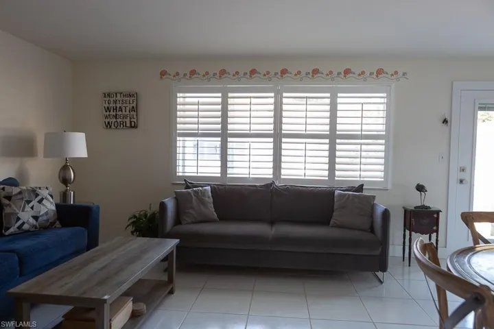 550  Broad S AVE, Naples, FL 34102