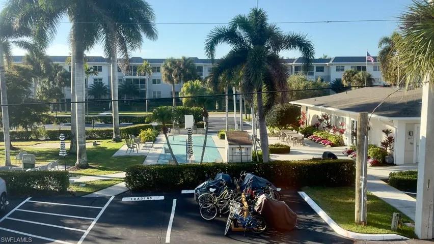 550 Broad Ave S 550, Naples, Florida 34102