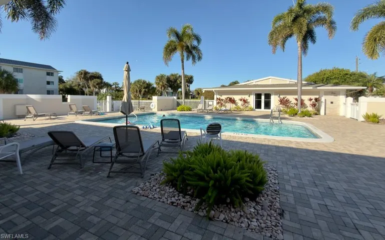 550 Broad Ave S 550, Naples, Florida 34102