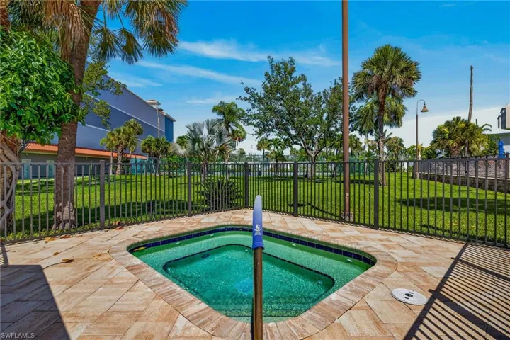 15011 Punta Rassa Rd 905, Fort Myers, Florida 33908