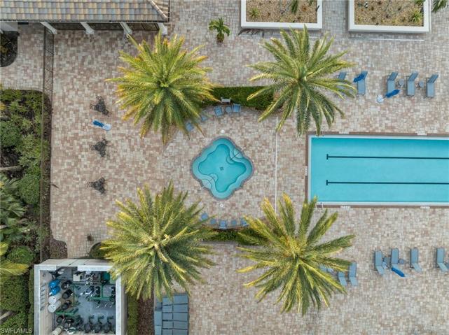 Hot tub at amenities center