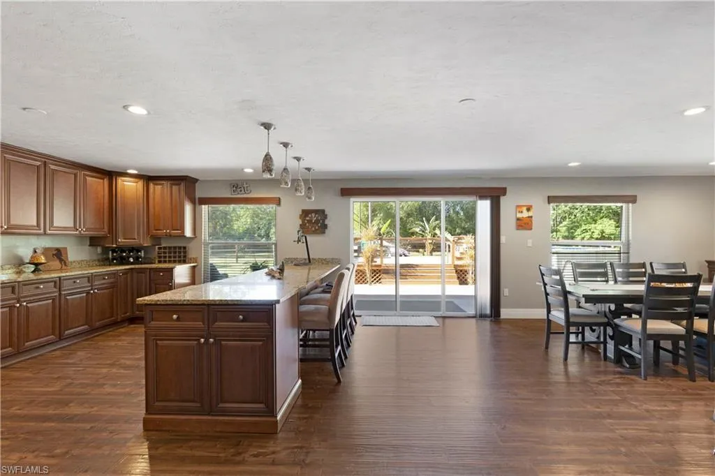 25314 Pinson DR, Bonita Springs, FL 34135,225000519