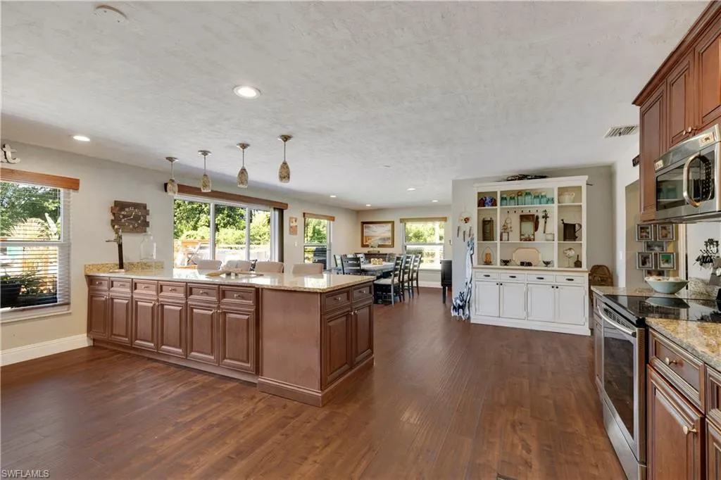 25314 Pinson DR, Bonita Springs, FL 34135,225000519