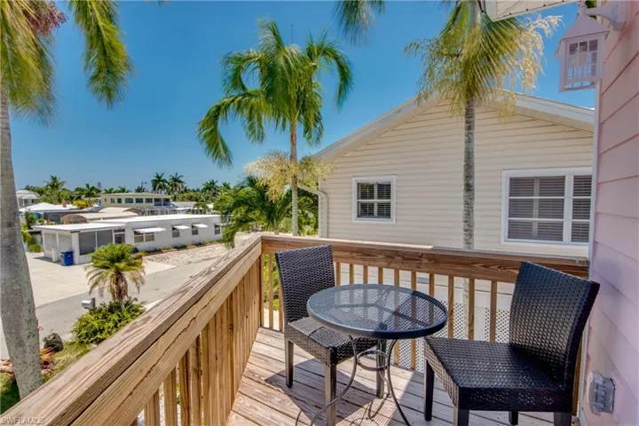 2579  Third  ST, Matlacha, FL 33993