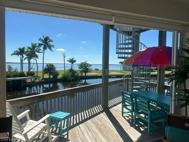 2579  Third  ST, Matlacha, FL 33993