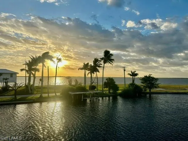 2579  Third  ST, Matlacha, FL 33993