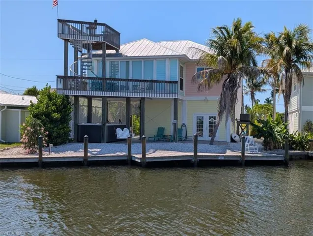 2579  Third  ST, Matlacha, FL 33993