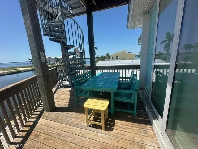2579  Third  ST, Matlacha, FL 33993