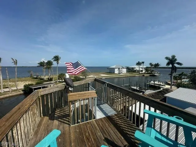 2579  Third  ST, Matlacha, FL 33993