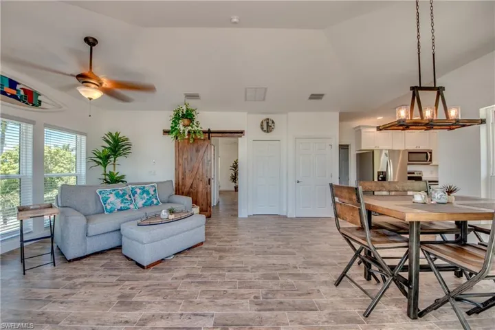 2579  Third  ST, Matlacha, FL 33993