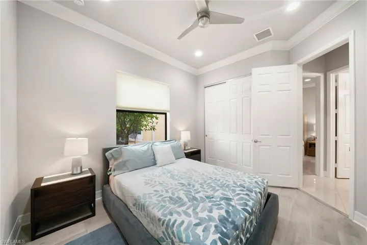 13617 Mandarin Cir, Naples, Florida 34109