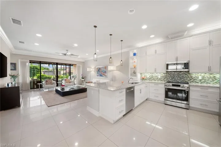 13617 Mandarin Cir, Naples, Florida 34109
